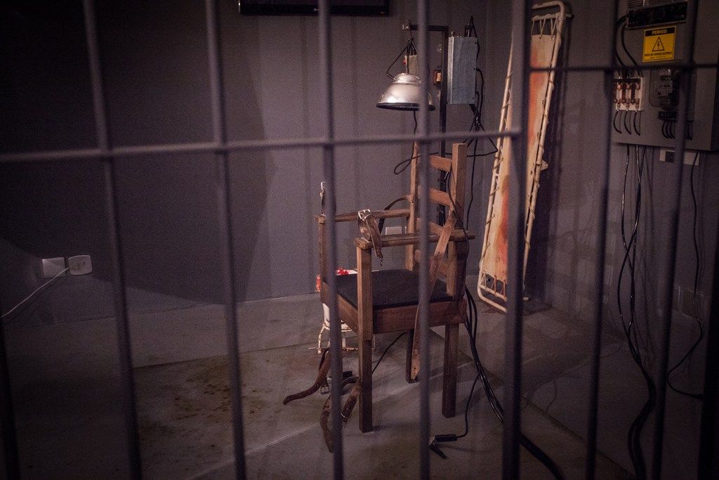 A gente quase fugiu da Alcatraz, sala do Escape Time, que tem uma das menores taxas de saída do local. 